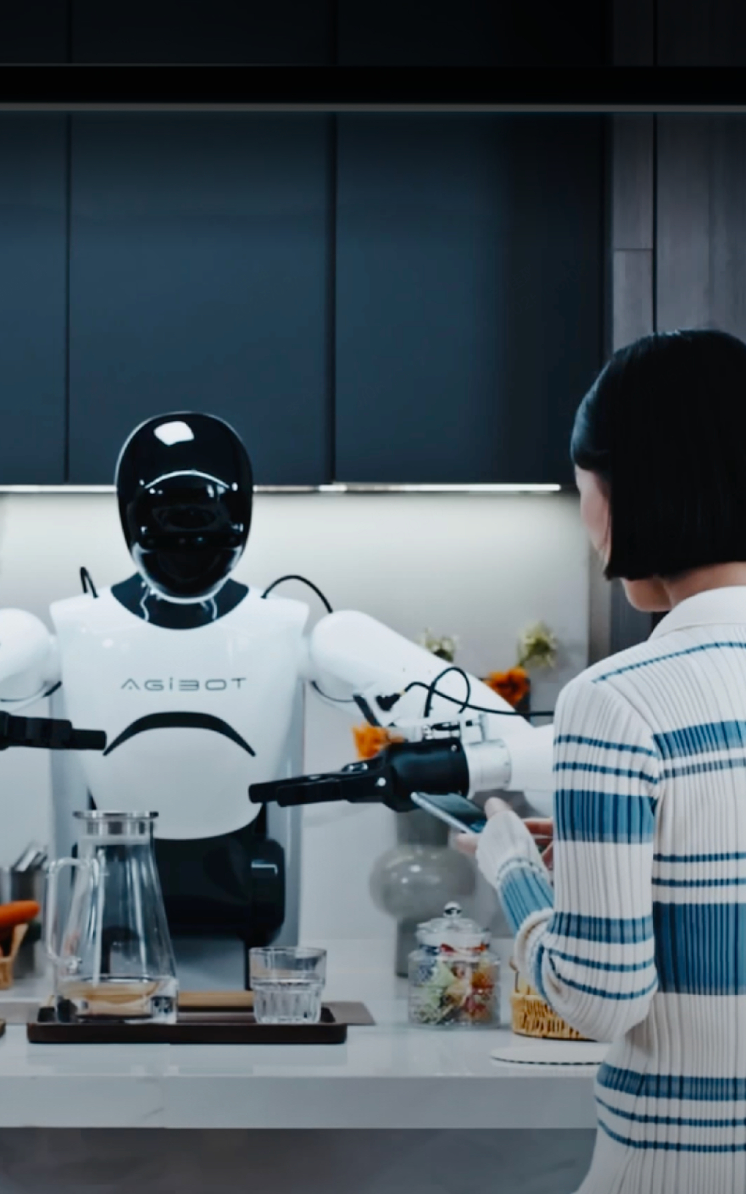 行业首款！太阳集团tcy发布具身智能一站式开发平台Genie Studio